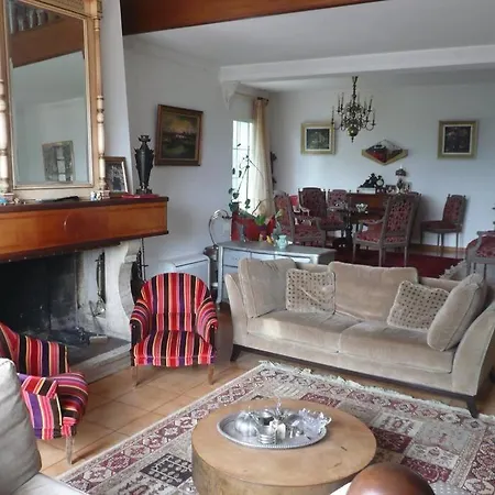 Villa 8 Personnes Piscine Location Estivale Aa *